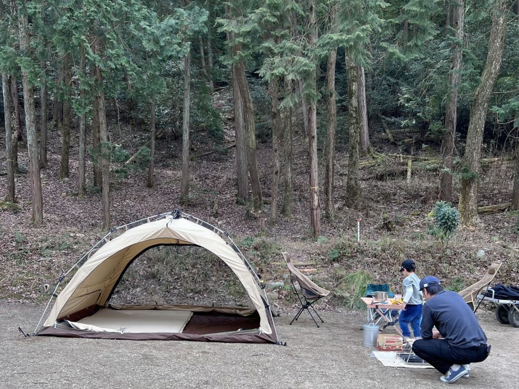 キャンプとテント